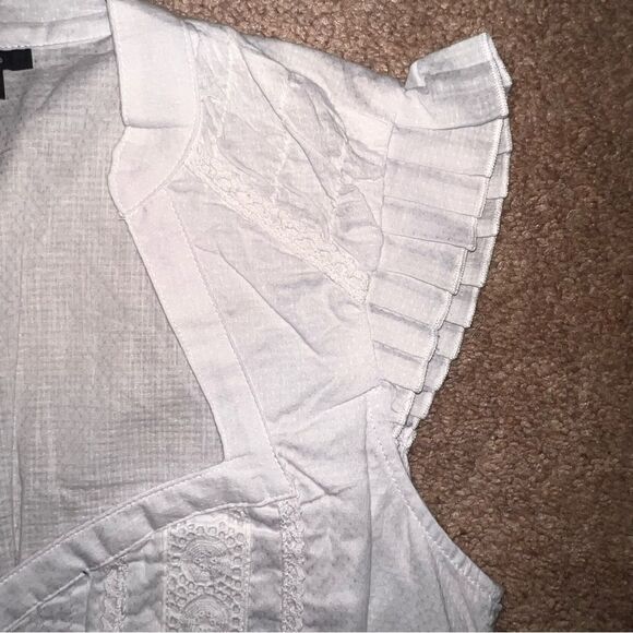 XOXO White Button-Up Sleeveless Peplum Blouse - Picture 5 of 8